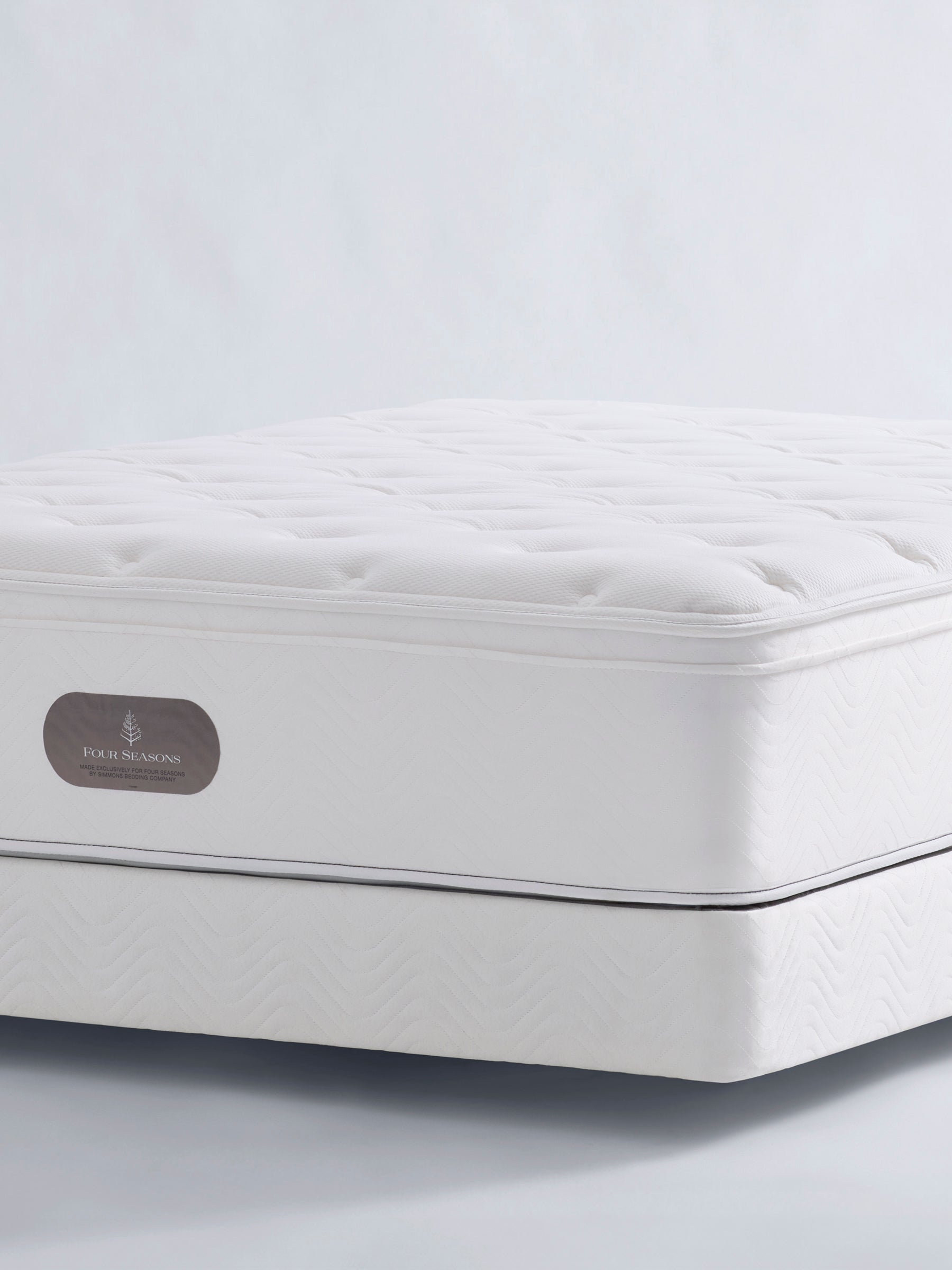 Four Seasons Signature Plush Mattress, Queen size, white, AirFeel and AirCool Foam