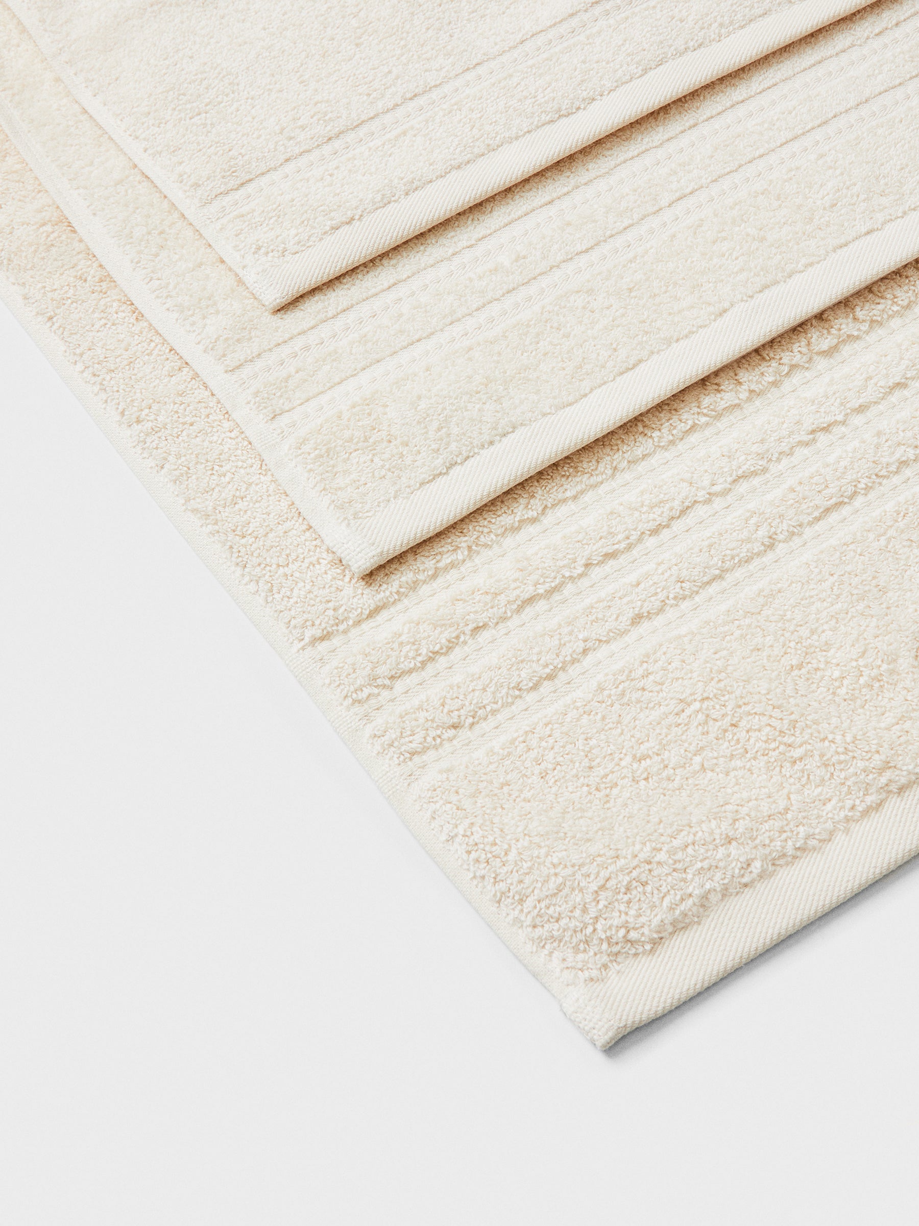 Bath Towel Ensemble Set - Four Seasons At Home