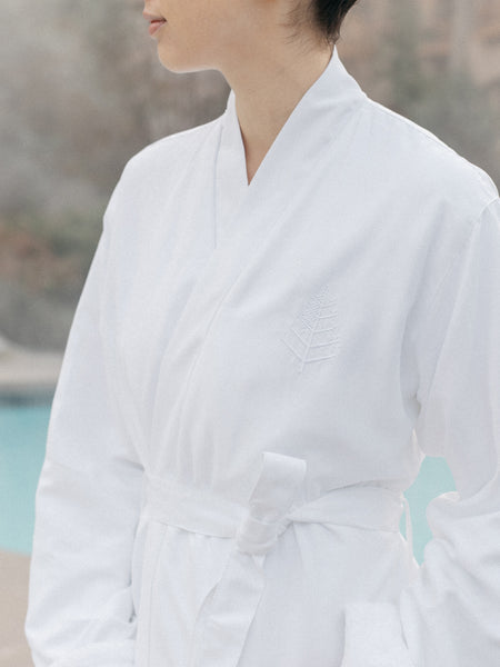 Luxury Bathrobes :: Plush Robes :: White Plush Soft Warm Fleece Womens Robe  - Wholesale bathrobes, Spa robes, Kids robes, Cotton robes, Spa Slippers,  Wholesale Towels