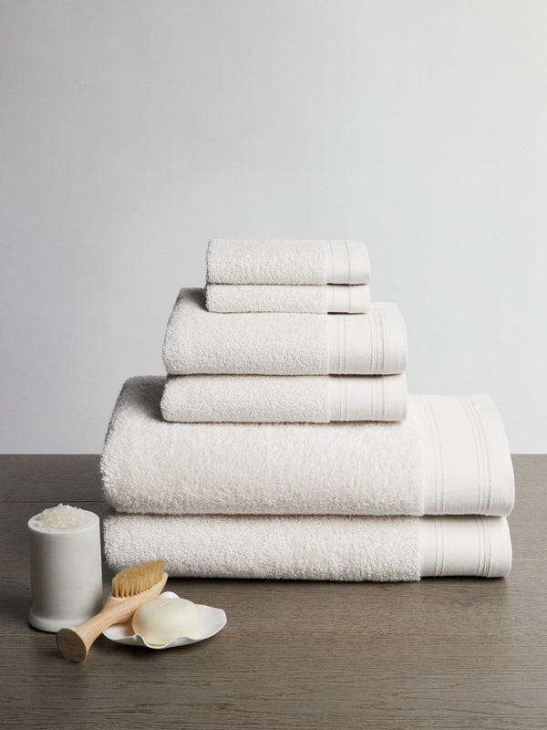 Four Seasons at Home Spa Wash Cloth Set | Signature White